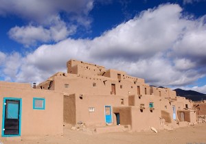 Taos_Pueblo_HS6579digitalimages.net